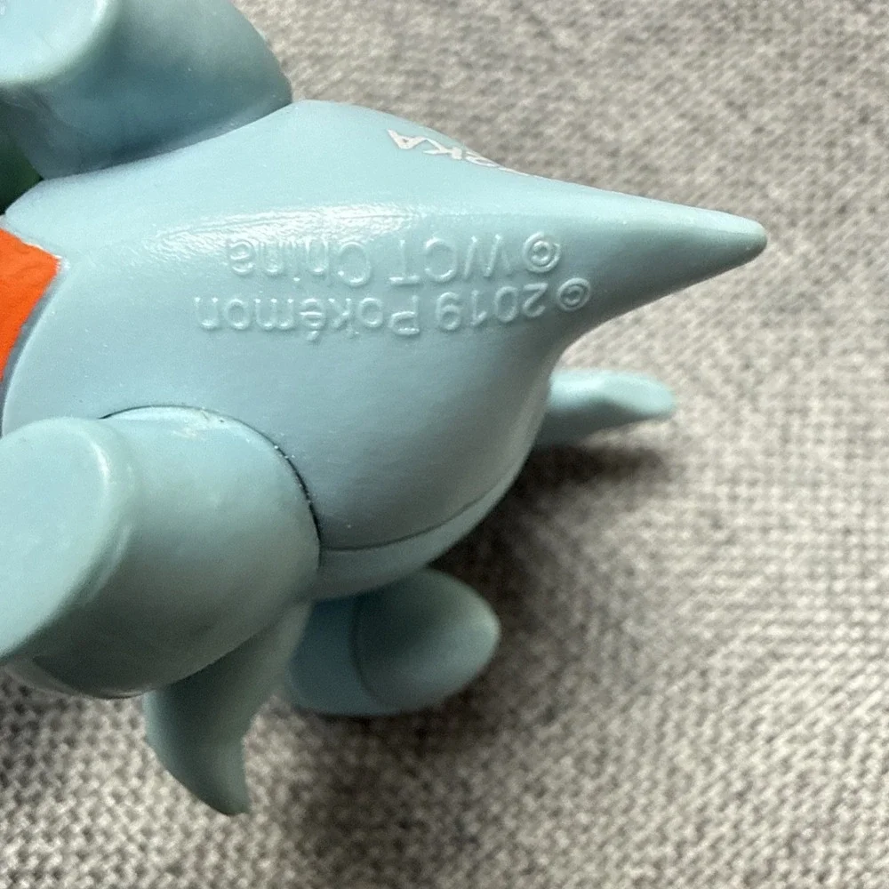 pokemon battle figures 1.5 inch‎ Gible and Balbsaur
